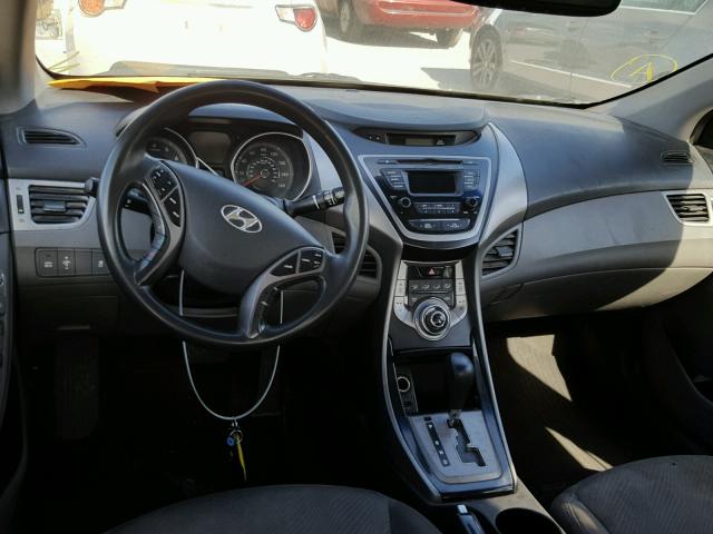 5NPDH4AE1DH423349 - 2013 HYUNDAI ELANTRA GL SILVER photo 9