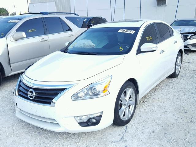 1N4AL3AP8FC258238 - 2015 NISSAN ALTIMA 2.5 WHITE photo 2