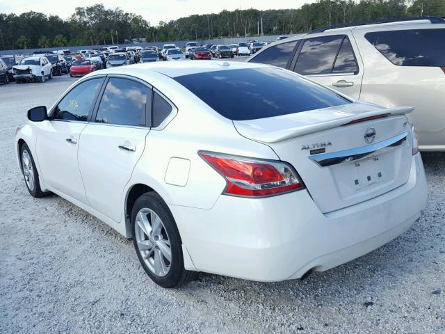 1N4AL3AP8FC258238 - 2015 NISSAN ALTIMA 2.5 WHITE photo 3