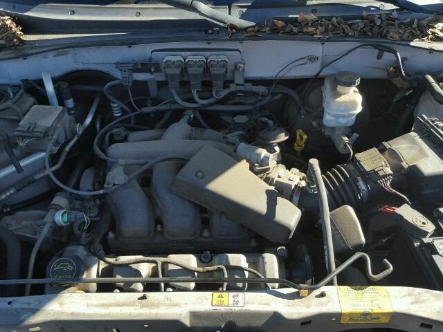 1FMYU03195KC94159 - 2005 FORD ESCAPE XLT TAN photo 7