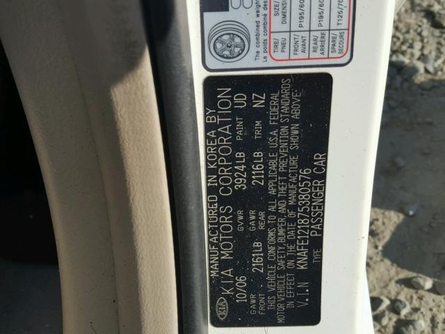 KNAFE121875380576 - 2007 KIA SPECTRA EX WHITE photo 10