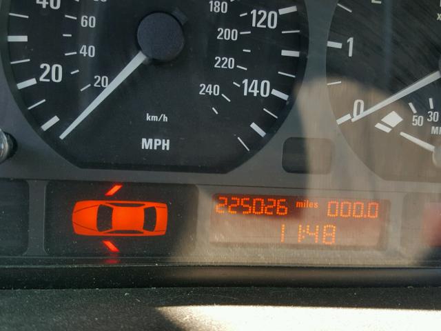 WBAEU33402PF70407 - 2002 BMW 325 XI GRAY photo 8