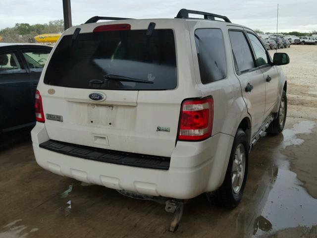 1FMCU0DG1CKA83144 - 2012 FORD ESCAPE XLT WHITE photo 4