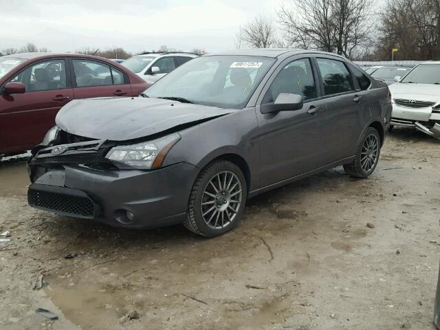 1FAHP3GN0BW109047 - 2011 FORD FOCUS SES GRAY photo 2