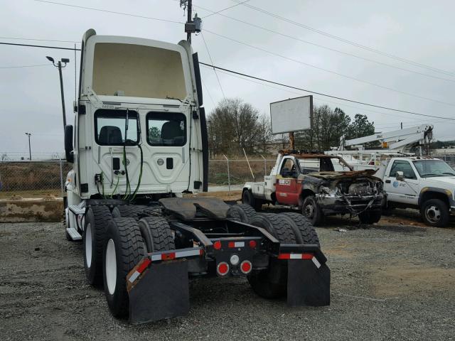 1FUJGEDV3DSBV1083 - 2013 FREIGHTLINER CASCADIA 1 WHITE photo 3