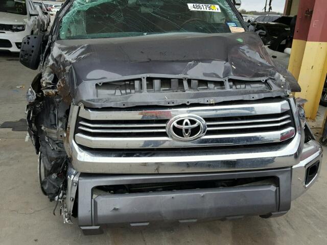 5TFAW5F12GX501103 - 2016 TOYOTA TUNDRA CRE GRAY photo 7