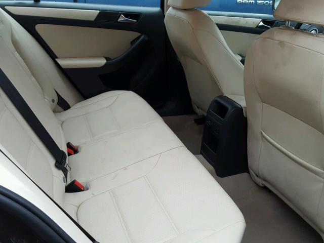 3VWDZ7AJ1BM321680 - 2011 VOLKSWAGEN JETTA SE 棕色 照片 6