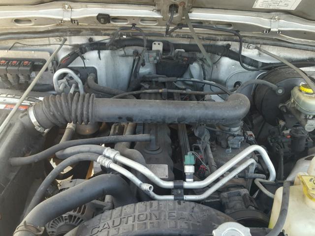 1J4FA39S05P333370 - 2005 JEEP WRANGLER X SILVER photo 7