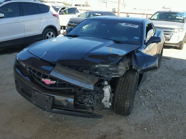 2G1FA1E39D9156087 - 2013 CHEVROLET CAMARO LS BLACK photo 2