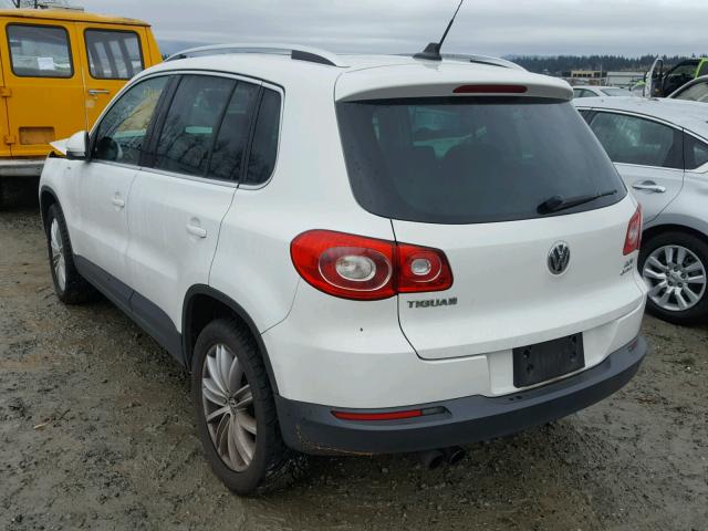 WVGBV7AX1AW529675 - 2010 VOLKSWAGEN TIGUAN SE WHITE photo 3