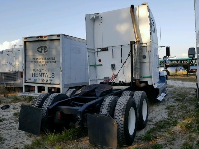 1FUYDSEB3YDF67350 - 2000 FREIGHTLINER CONVENTION WHITE photo 4