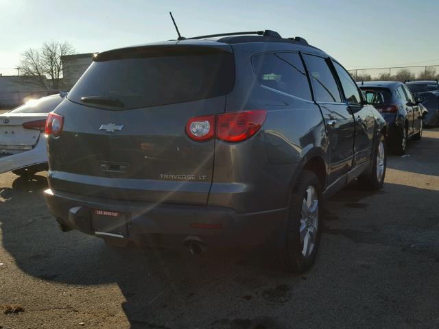 1GNLRGED6AJ222472 - 2010 CHEVROLET TRAVERSE L GRAY photo 4