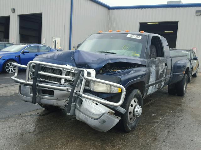 1B7MC3362YJ124500 - 2000 DODGE RAM 3500 BLUE photo 2