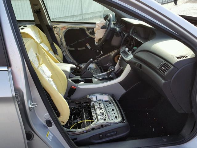 1HGCR2F85DA032245 - 2013 HONDA ACCORD EXL SILVER photo 5