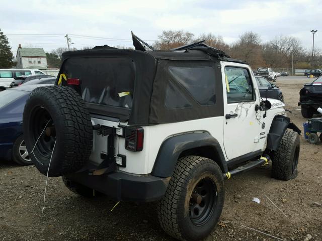 1C4AJWAG1DL563675 - 2013 JEEP WRANGLER S WHITE photo 4