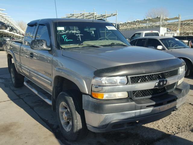 1GCHK29U02E155958 - 2002 CHEVROLET SILVERADO GOLD photo 1