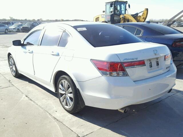 1HGCP3F71CA004136 - 2012 HONDA ACCORD EX WHITE photo 3