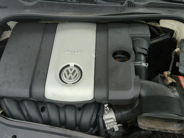 3VWRM71K69M135575 - 2009 VOLKSWAGEN JETTA SE WHITE photo 7