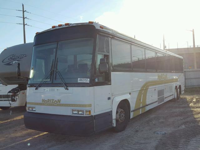 1M8PDMVA1WP050578 - 1998 MOTOR COACH INDUSTRIES TRANSIT BU WHITE photo 2