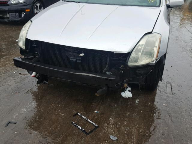 1N4BA41E35C809821 - 2005 NISSAN MAXIMA SE SILVER photo 9