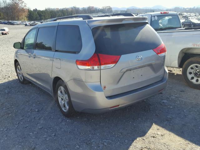 5TDKK3DC3ES428030 - 2014 TOYOTA SIENNA LE SILVER photo 3