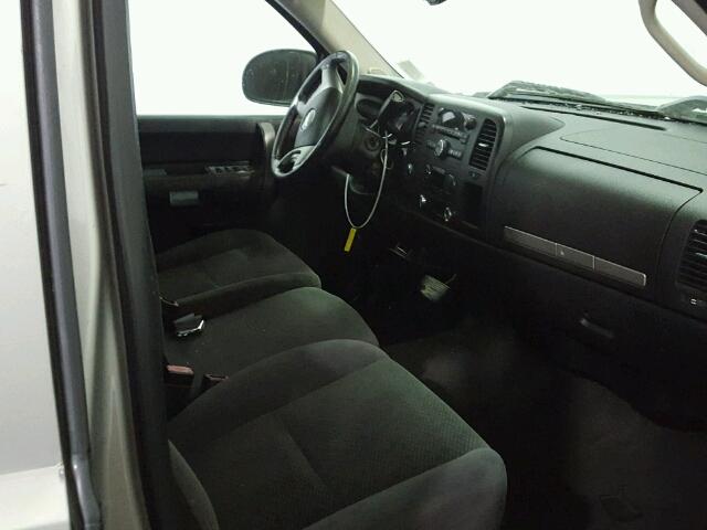 2GCEK19J581220932 - 2008 CHEVROLET SILVERADO SILVER photo 5