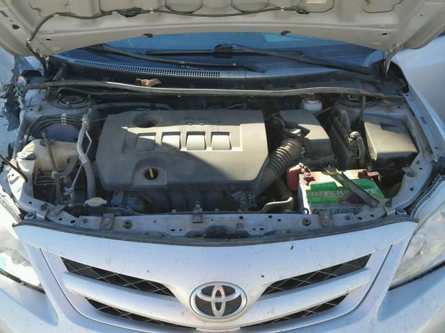 2T1BU4EE4BC640732 - 2011 TOYOTA COROLLA BA SILVER photo 7