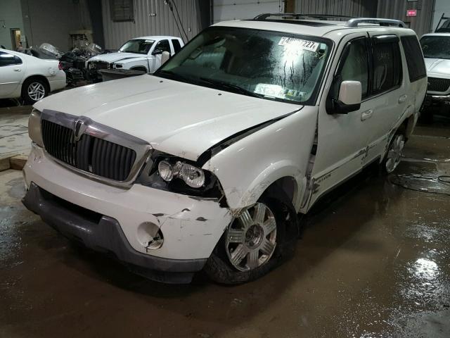 5LMEU78H53ZJ34699 - 2003 LINCOLN AVIATOR WHITE photo 2