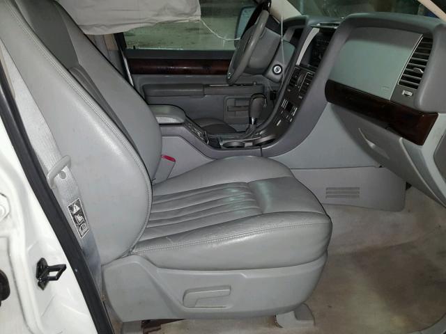 5LMEU78H53ZJ34699 - 2003 LINCOLN AVIATOR 白色 照片 5