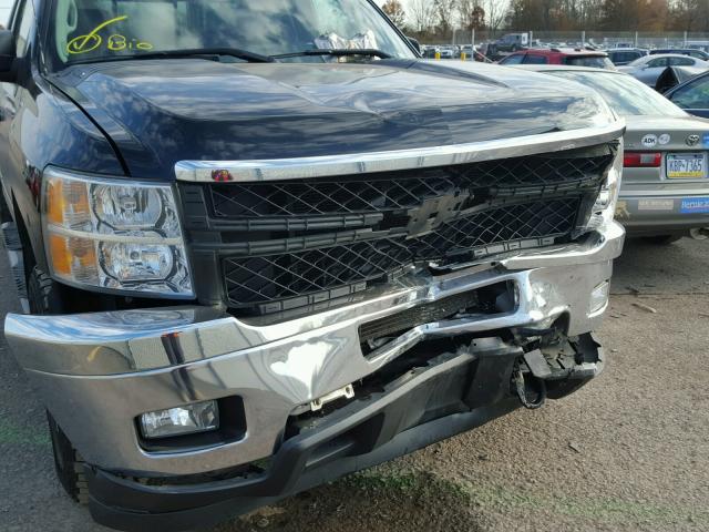 1GC2KXCG6DZ224458 - 2013 CHEVROLET SILVERADO BLACK photo 9