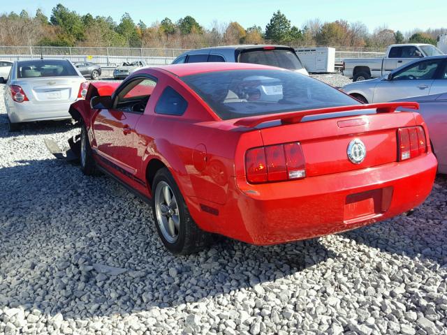 1ZVFT80N665145886 - 2006 FORD MUSTANG RED photo 3