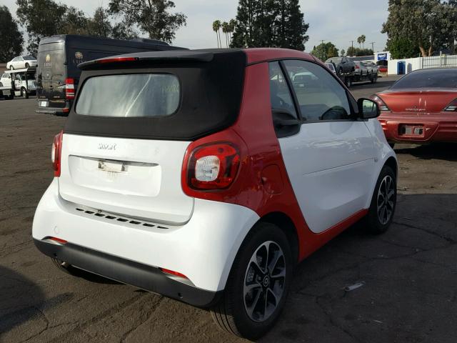 WMEFK5DA5HK116249 - 2017 SMART FORTWO CAB TWO TONE photo 4