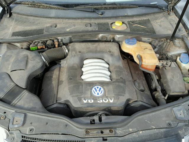 WVWRH63BX1P284102 - 2001 VOLKSWAGEN PASSAT GLX GRAY photo 7