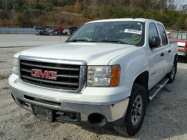 3GTRKUEA9AG160918 - 2010 GMC SIERRA K15 WHITE photo 2