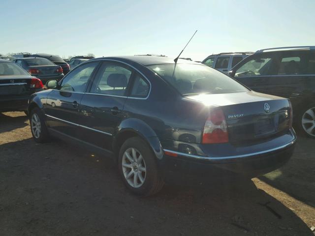 WVWPD63B44E287242 - 2004 VOLKSWAGEN PASSAT GLS BLUE photo 3