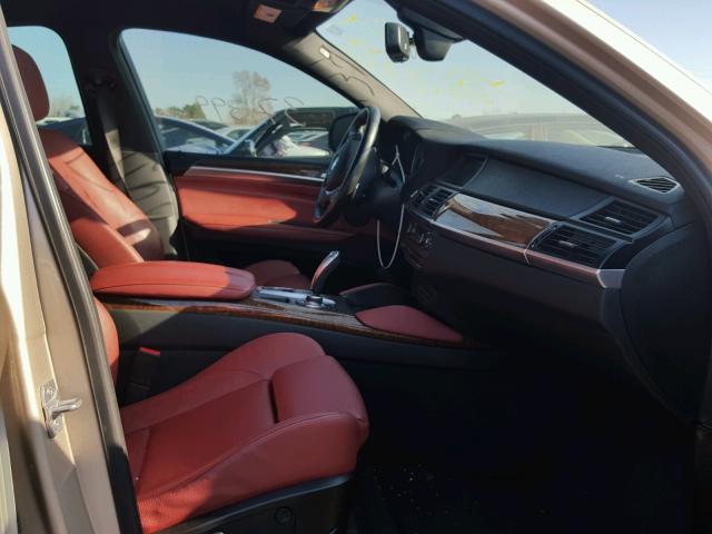 5UXFG8C58DL592228 - 2013 BMW X6 XDRIVE5 ოქროსფერი ფოტო 5