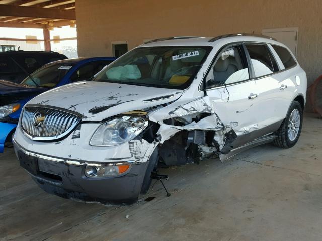 5GAER23D29J112412 - 2009 BUICK ENCLAVE CX WHITE photo 2