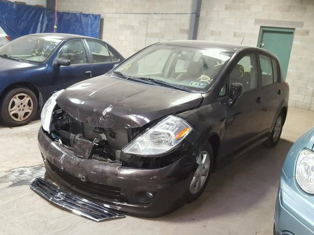 3N1BC1CP3AL437903 - 2010 NISSAN VERSA S CHARCOAL photo 2