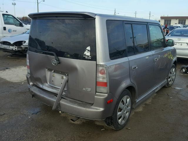 JTLKT324664077916 - 2006 TOYOTA SCION XB GRAY photo 4