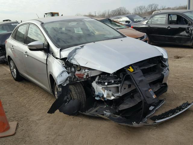 1FADP3F2XFL274407 - 2015 FORD FOCUS SE SILVER photo 1