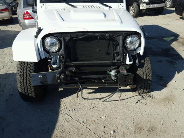 1C4GJWBG3HL637547 - 2017 JEEP WRANGLER S 白色 照片 7