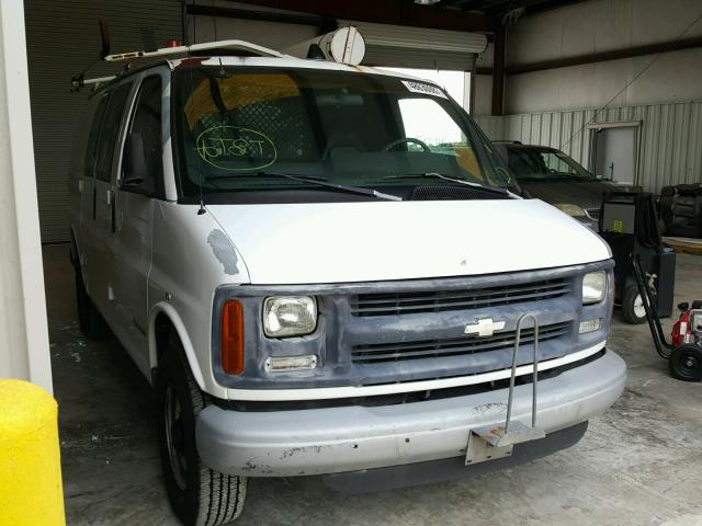 1GCHG35RXW1073242 - 1998 CHEVROLET EXPRESS G3 WHITE photo 1