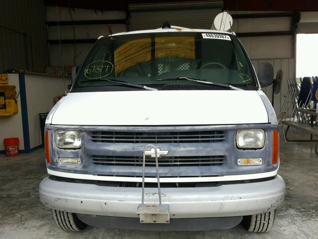 1GCHG35RXW1073242 - 1998 CHEVROLET EXPRESS G3 WHITE photo 9