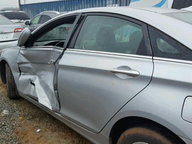 5NPEB4AC9BH167382 - 2011 HYUNDAI SONATA GLS SILVER photo 10