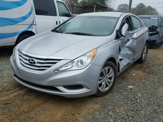 5NPEB4AC9BH167382 - 2011 HYUNDAI SONATA GLS SILVER photo 2