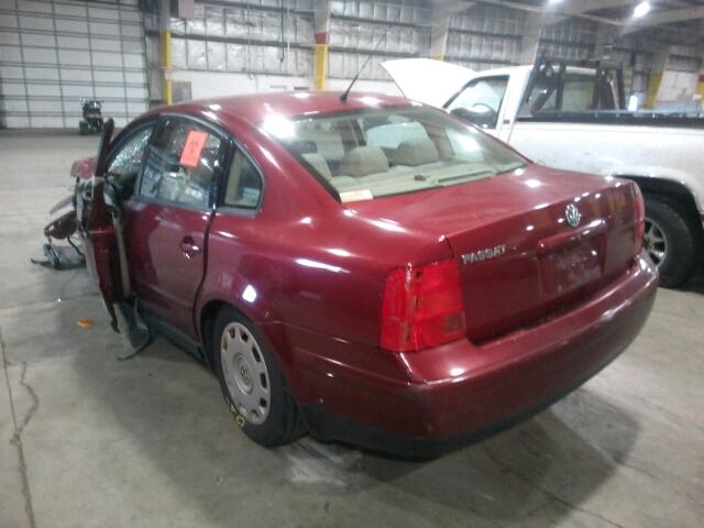 WVWMA63B6XE520232 - 1999 VOLKSWAGEN PASSAT GLS MAROON photo 3