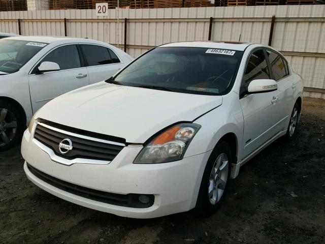 1N4CL21E98C284528 - 2008 NISSAN ALTIMA HYB WHITE photo 2