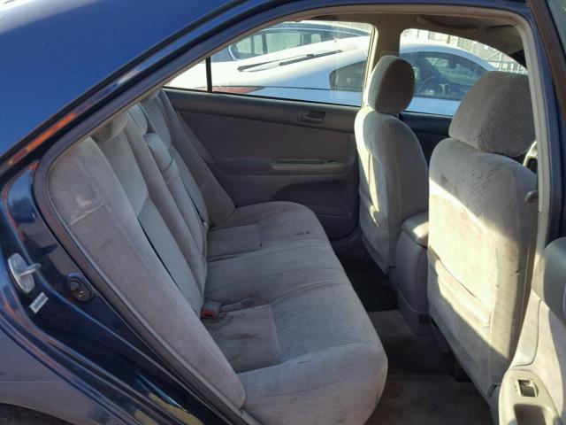 4T1BE32K13U227295 - 2003 TOYOTA CAMRY LE BLUE photo 6
