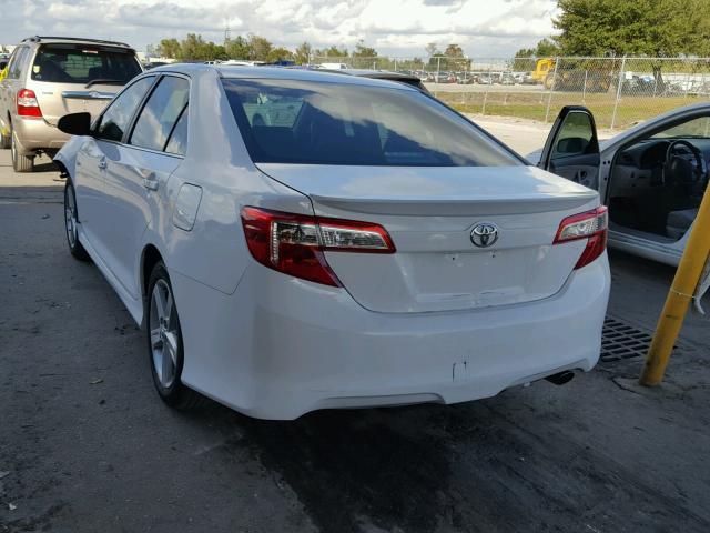 4T1BF1FK1CU201520 - 2012 TOYOTA CAMRY BASE WHITE photo 3