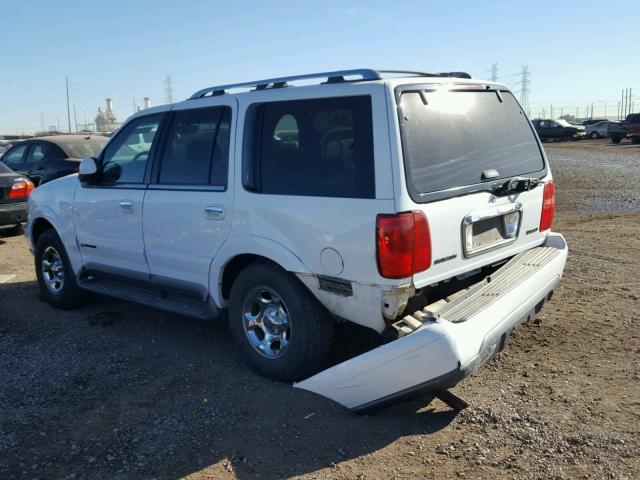 5LMPU28L7WLJ42147 - 1998 LINCOLN NAVIGATOR WHITE photo 3